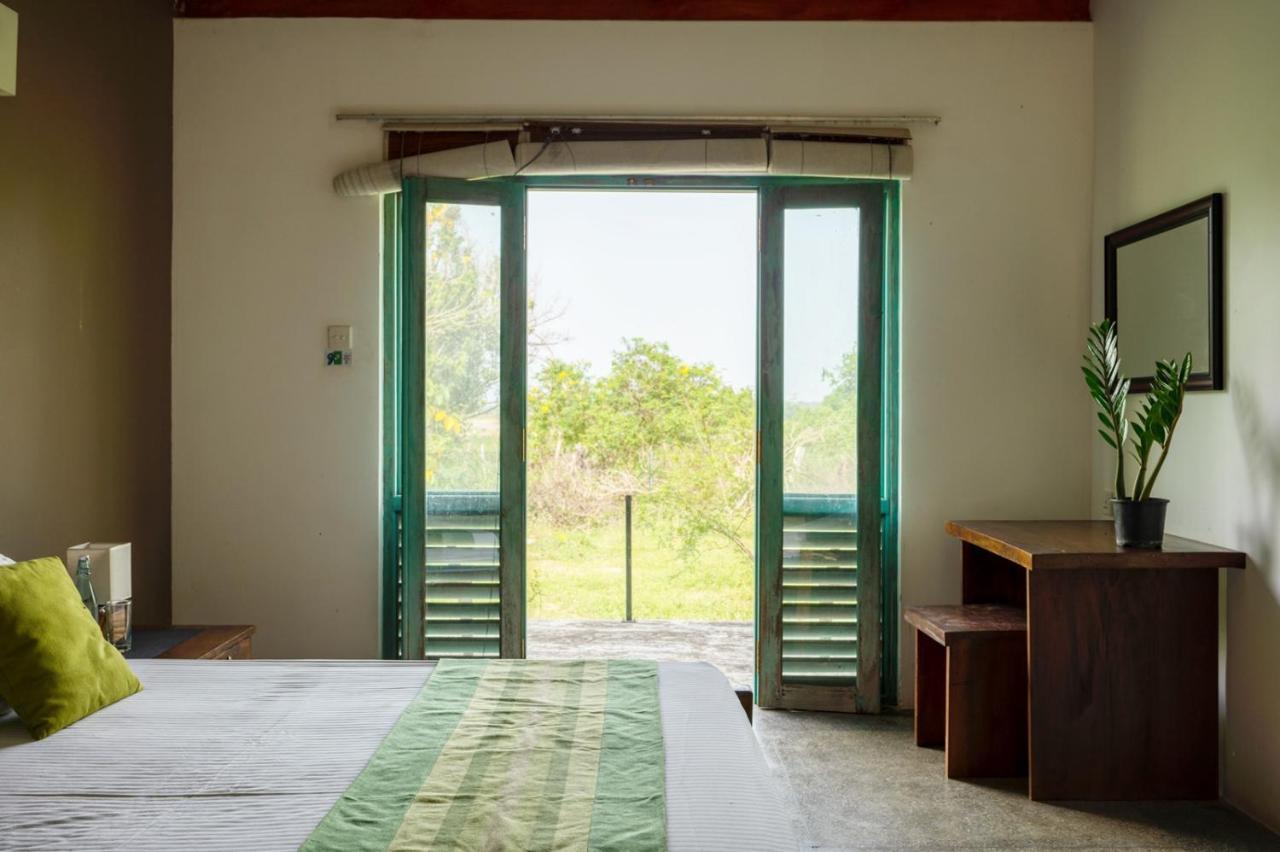 Hide Yala Bed and Breakfast Tissamaharama Buitenkant foto