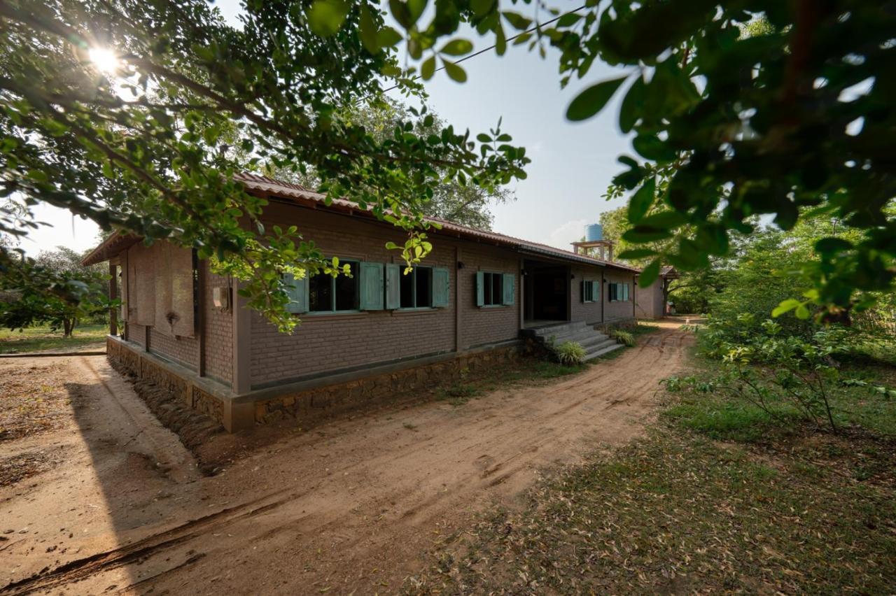 Hide Yala Bed and Breakfast Tissamaharama Buitenkant foto