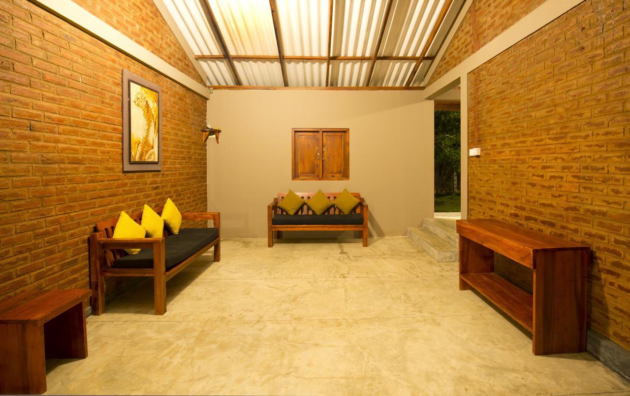 Hide Yala Bed and Breakfast Tissamaharama Buitenkant foto
